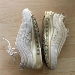 Nike Women's White air 97 sz 7.5